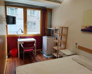 Bedroom of Flat to share in Vitoria - Gasteiz  with Air Conditioner, Heating and Parquet flooring
