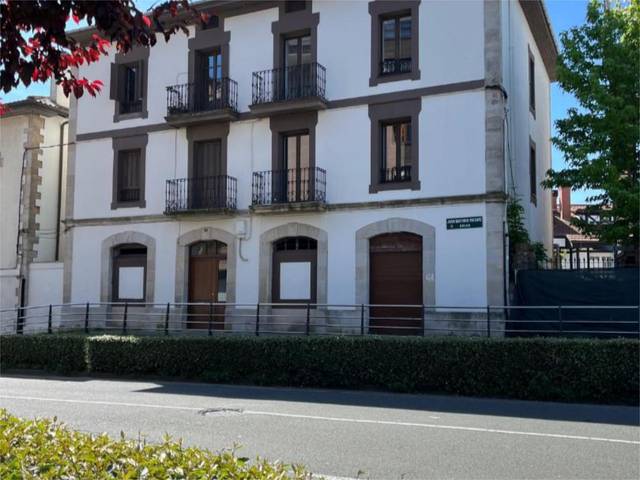 Piso en Venta en Juan Bautista Uriarte Kalea, 80 en Galdakao