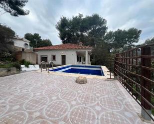 Vista exterior de Casa adosada en venda en Albalat dels Tarongers amb Jardí privat, Terrassa i Traster