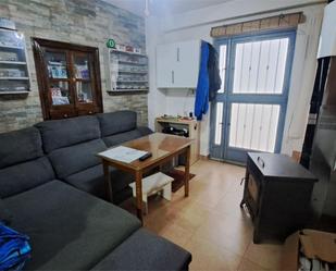Sala d'estar de Dúplex en venda en Montefrío amb Calefacció, Parquet i Terrassa