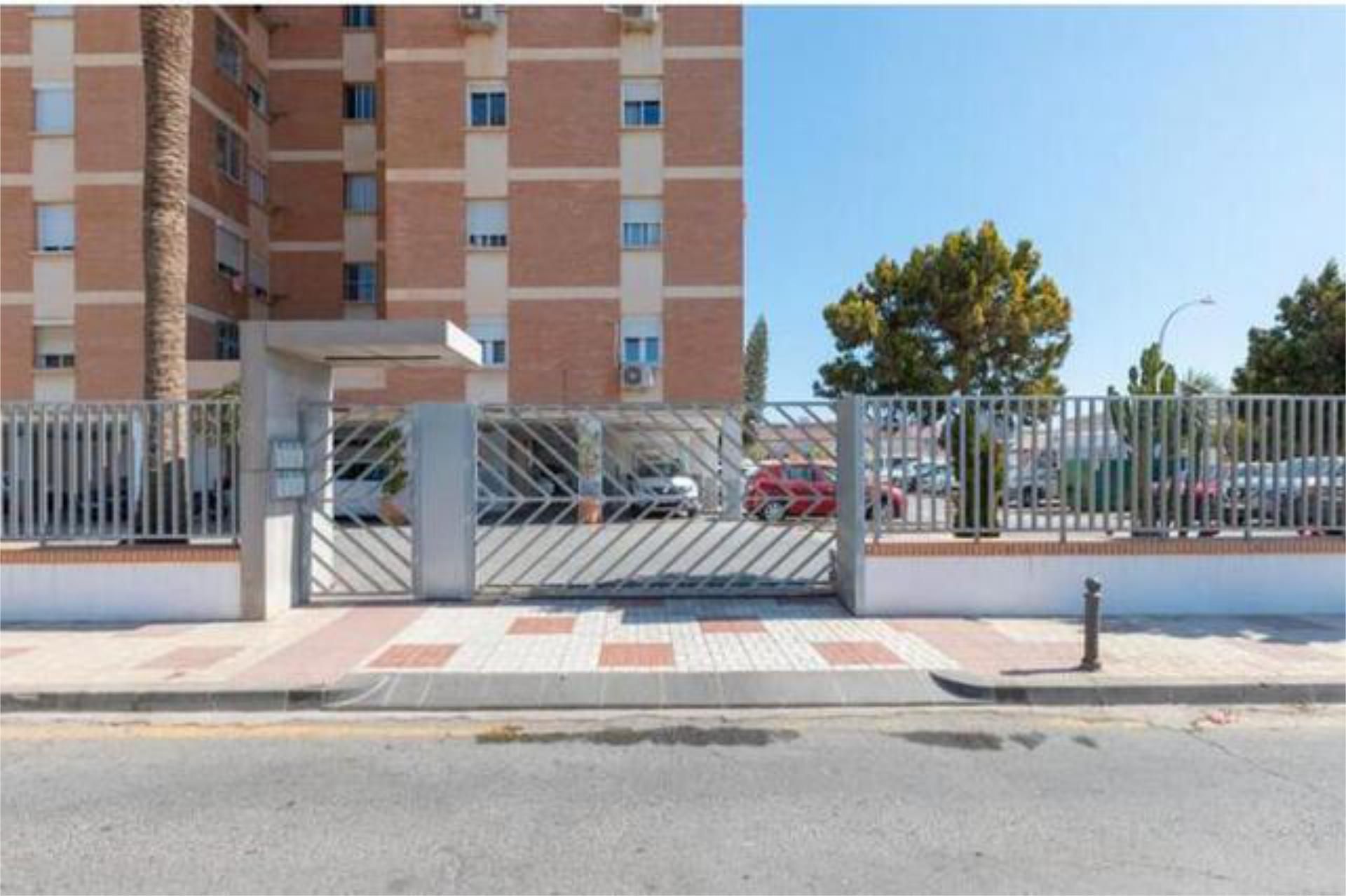 Apartment to rent in Parque Ayala - Jardín de la Abadía - Huelín