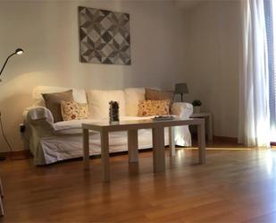 Living room of Flat for sale in Aranjuez  with Air Conditioner and Balcony