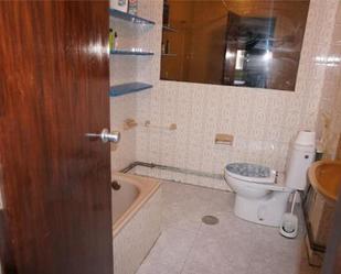 Bathroom of Flat for sale in Santiago de Compostela   with Heating, Terrace and Storage room