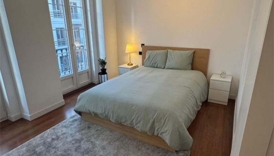 Habitación en Calle de Santiago, 5, Centro, Valladolid Capital - imagen 1 Foto 1 de Habitación en Calle de Santiago, 5, Centro, Valladolid Capital