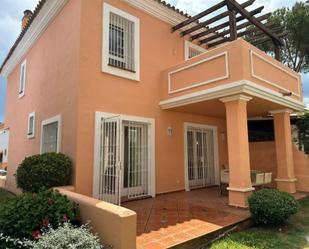 Exterior view of Single-family semi-detached to rent in Marbella  with Air Conditioner, Heating and Terrace