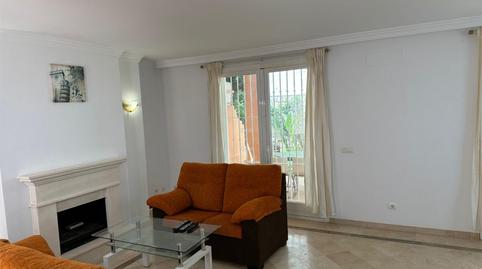 Foto 3 de Casa adosada de lloguer a Urbanización Aloha Lake, 20, Los Naranjos, Málaga