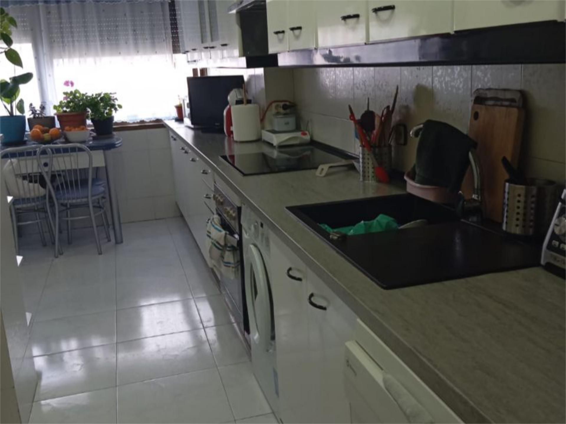 Flat to share in Calle de Holanda, 8, Fuenlabrada II - El Molino