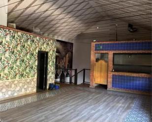 Local de lloguer en Fuente el Fresno amb Aire condicionat