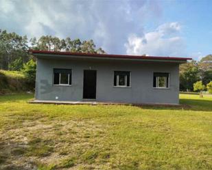 Vista exterior de Casa o xalet en venda en Cuntis amb Jardí privat i Traster