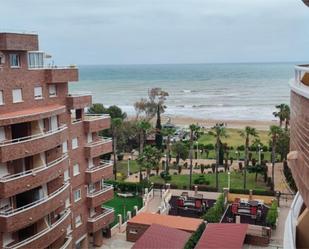 Vista exterior de Pis en venda en Oropesa del Mar / Orpesa amb Aire condicionat, Terrassa i Piscina