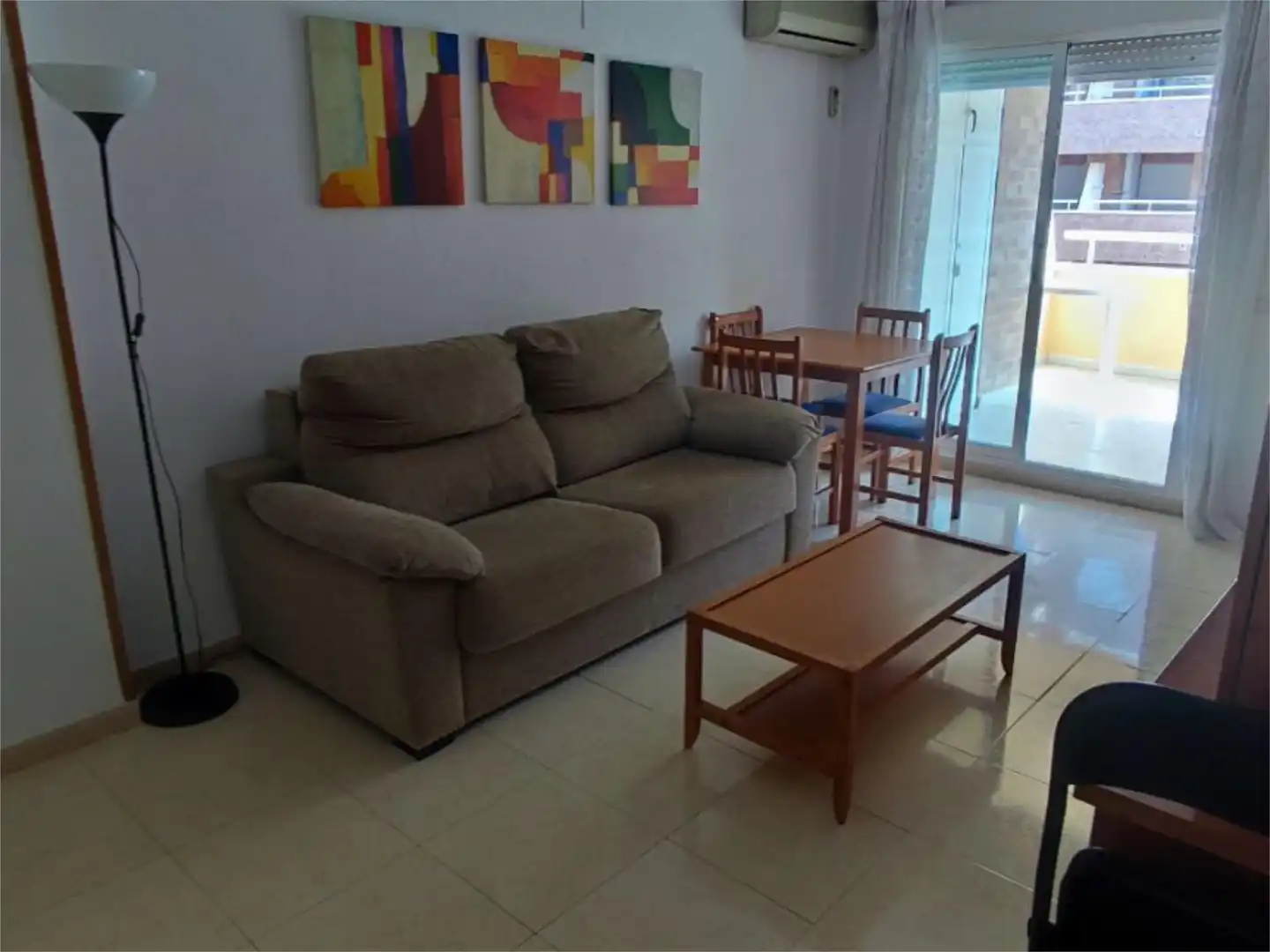 Piso en venta en Carrer Amplaries, 13, Acapulco Sala de estar de Piso en venta en Oropesa del Mar / Orpesa con Aire acondicionado, Calefacción y Jardín privado