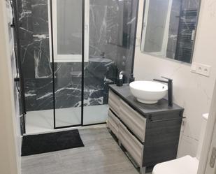 Bathroom of Flat for sale in Torredonjimeno  with Air Conditioner