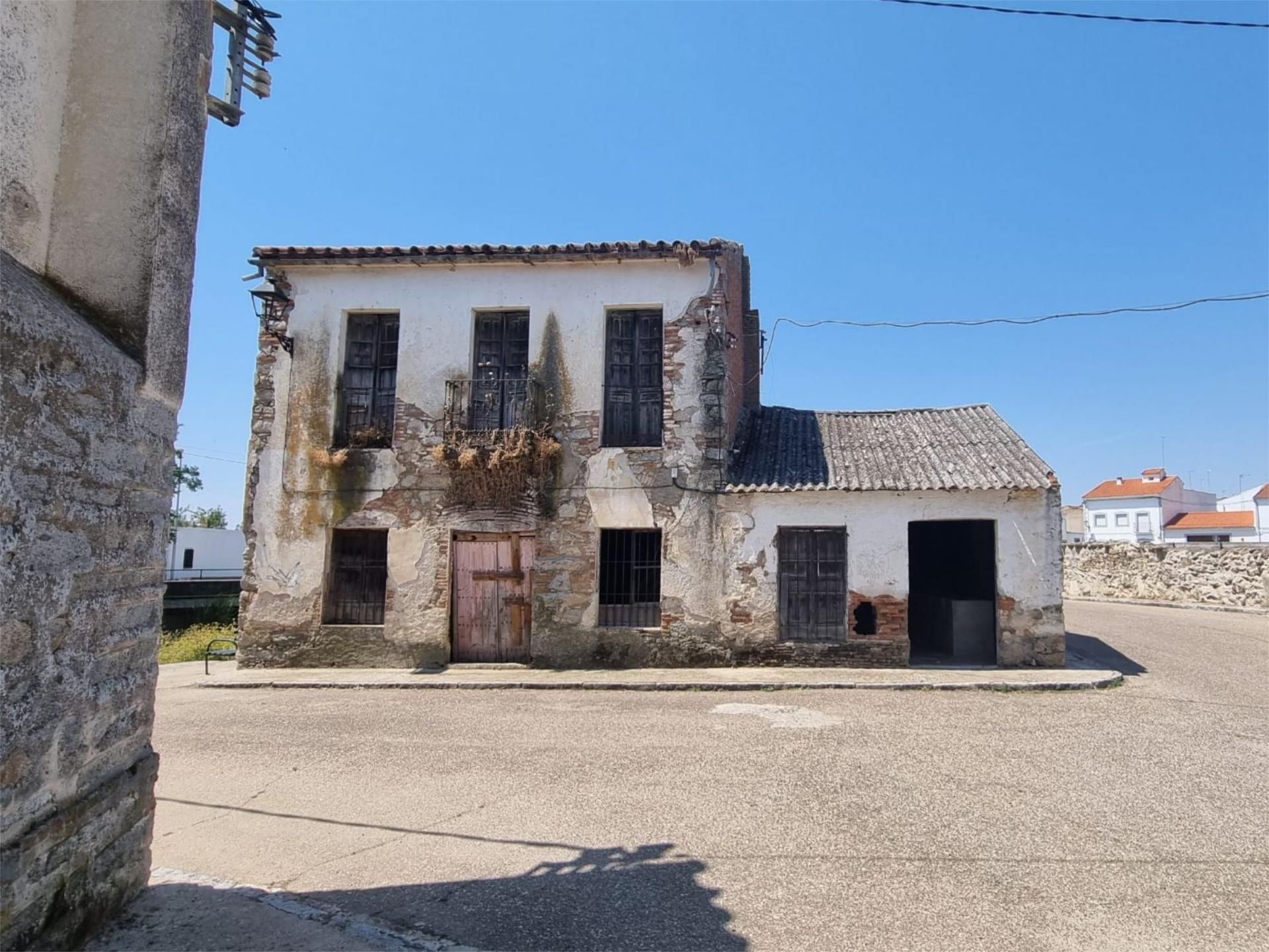 Vista exterior de Casa o xalet en venda en Conquista amb Jardí privat, Terrassa i Balcó