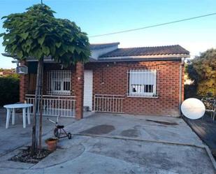 Single-family semi-detached for sale in Calalberche Exterior view of Single-family semi-detached for sale in Santa Cruz del Retamar