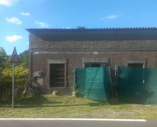Vista exterior de Planta baixa en venda en Teo amb Jardí privat