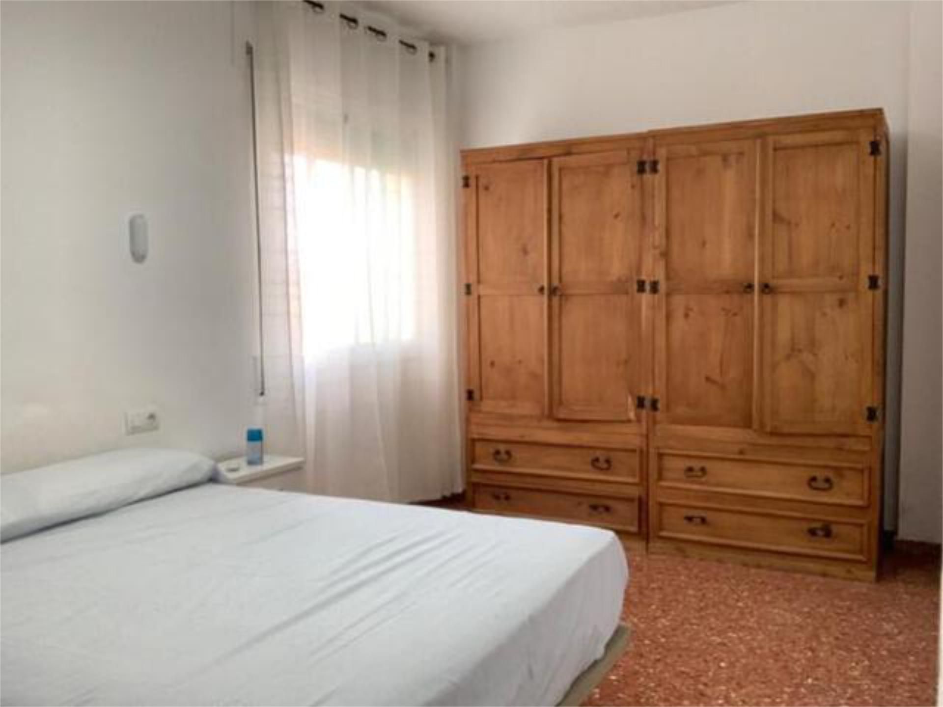 Bedroom of Flat to rent in Almedinilla  with Terrace, Storage room and Furnished