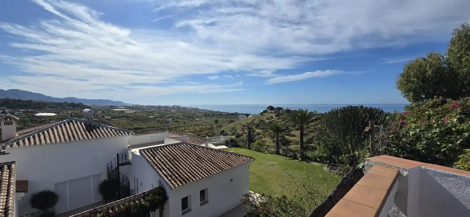 Exterior view of Houses for sale in Nerja  with Air Conditioner, Heating and Private garden