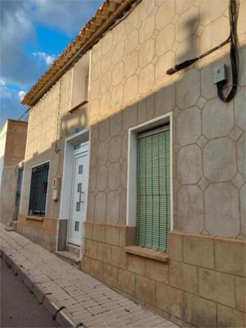 Vista exterior de Casa o xalet en venda en Caudete de las Fuentes