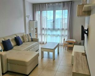 Sala d'estar de Apartament de lloguer en Carral amb Calefacció, Traster i Moblat