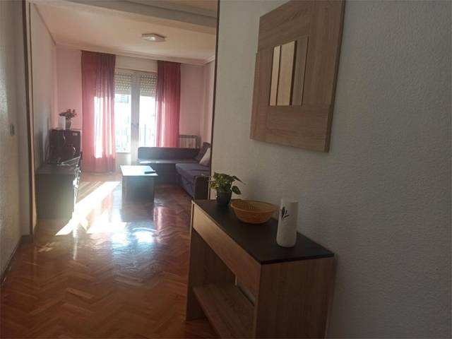 Piso en Alquiler en Calle del Doctor José María Reparaz Doktorea Kalea, 8 en San Jorge