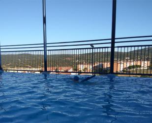 Piscina de Pis en venda en Plasencia amb Aire condicionat, Terrassa i Piscina