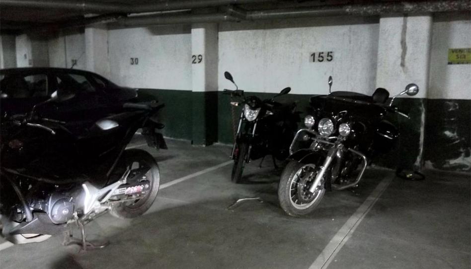 Foto 1 de Garatge de lloguer a Plaza Martínez Flamarique, 2, San Millán - Ayuntamiento, La Rioja