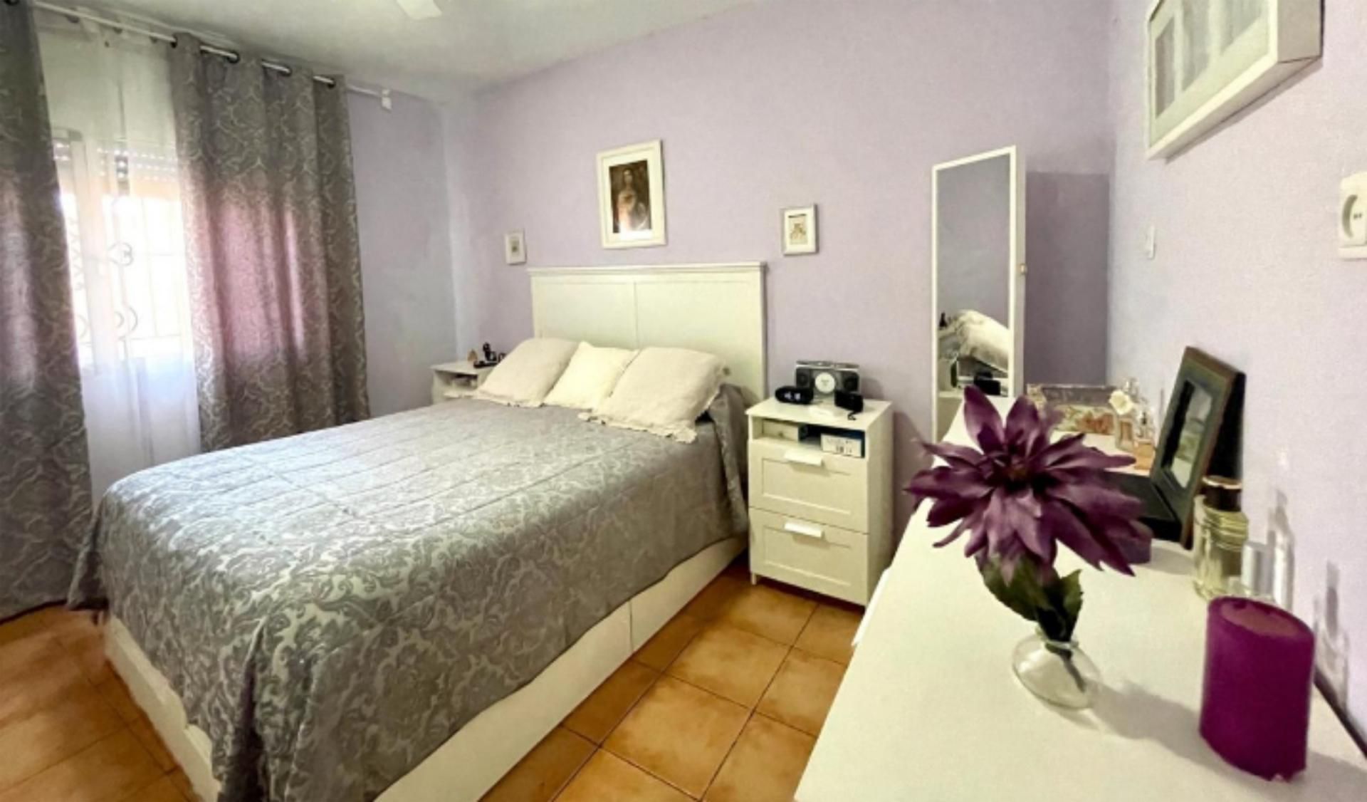Bedroom of Planta baja for sale in Algeciras  with Air Conditioner, Heating and Terrace