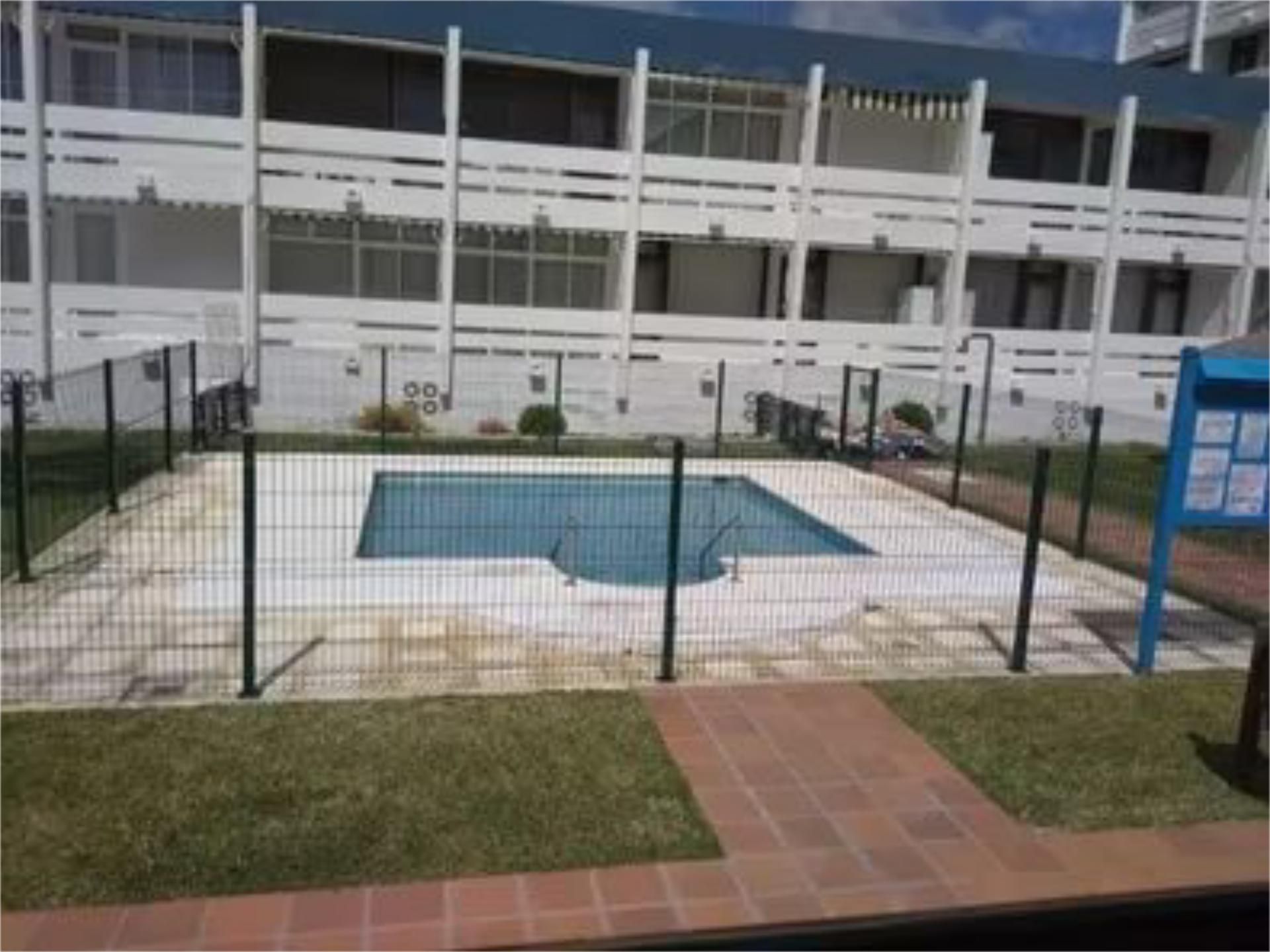 Swimming pool of Flat to rent in Almonte  with Air Conditioner, Heating and Terrace