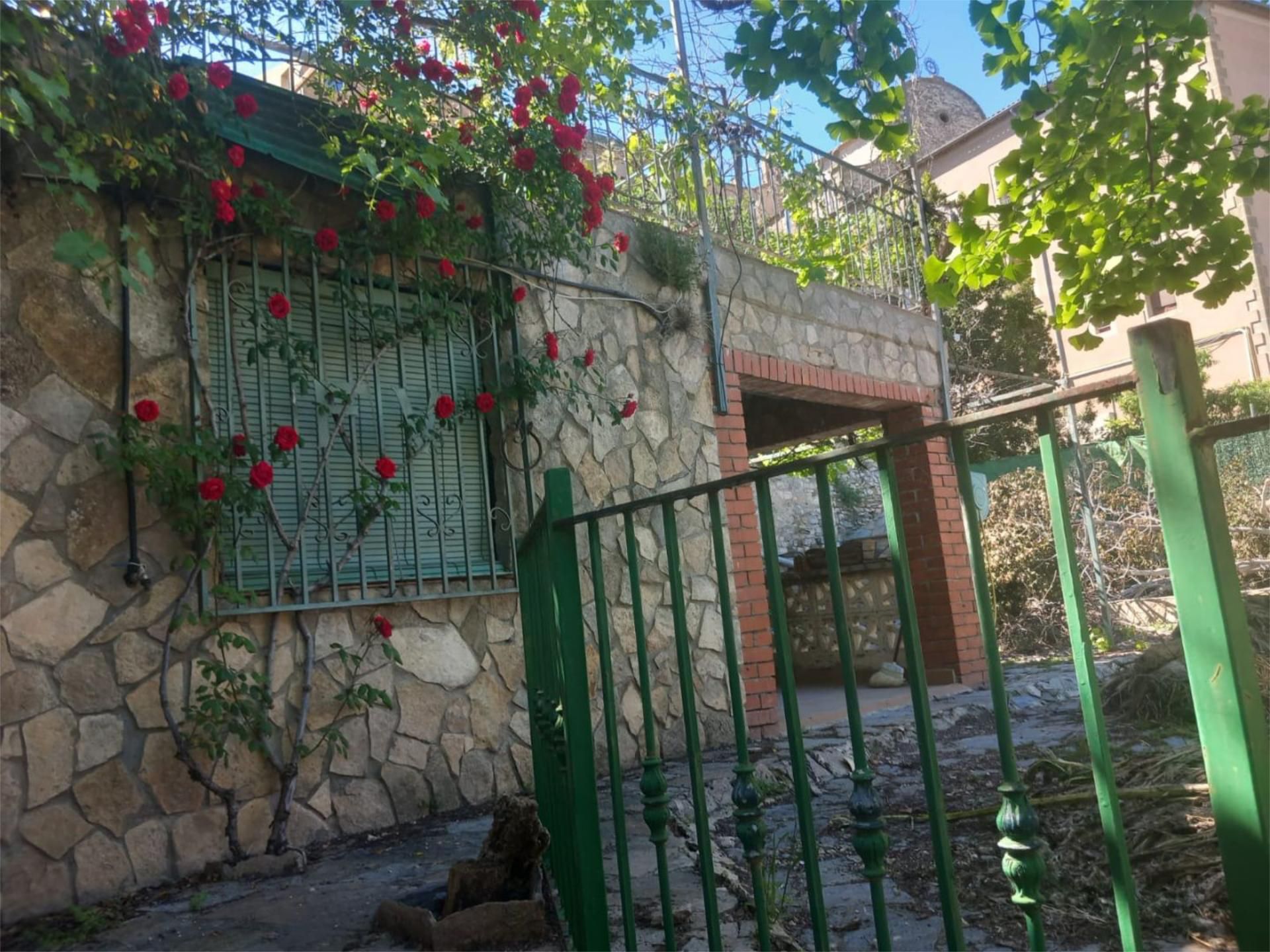 Vista exterior de Finca rústica en venda en Cervera amb Terrassa