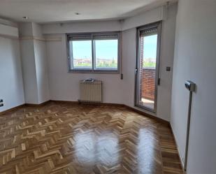 Bedroom of Flat to rent in Valladolid Capital  with Air Conditioner, Heating and Terrace