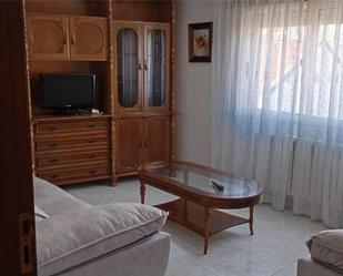 Sala d'estar de Pis de lloguer en Sanxenxo amb Balcó