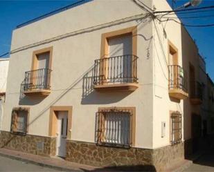 Vista exterior de Casa o xalet de lloguer en Vera amb Terrassa, Traster i Moblat