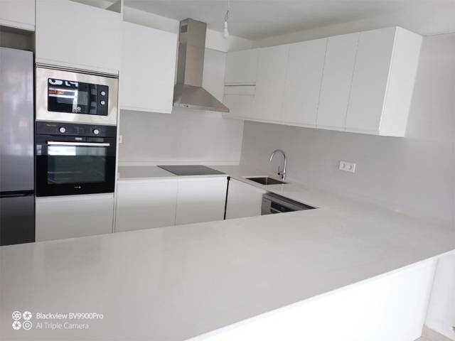 Piso en Venta en Calle de Antonio López, 199 en Almendrales