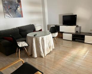 Sala d'estar de Pis de lloguer en Beas de Segura amb Aire condicionat, Calefacció i Moblat
