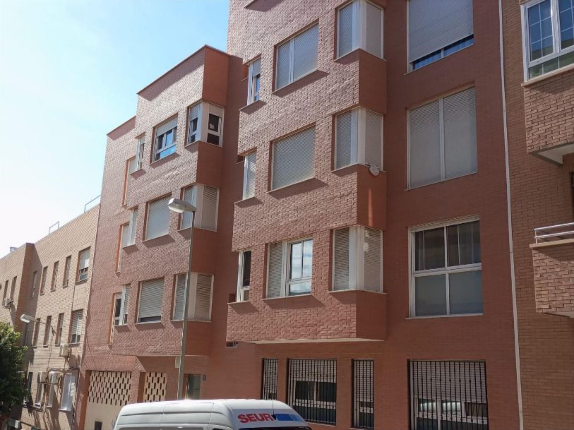 Exterior view of Flat for sale in  Almería Capital  with Air Conditioner and Balcony