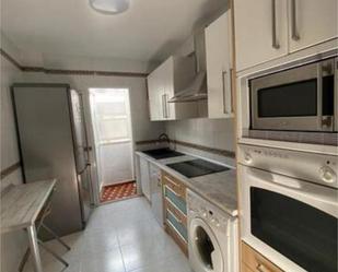 Cuina de Pis per a compartir en Navalmoral de la Mata amb Calefacció, Terrassa i Moblat