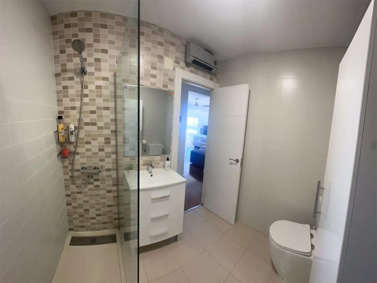Wohnung zum Verkauf in Avenida Terramar Alto, 9, Solymar Badezimmer von Wohnung zum Verkauf in Benalmádena mit Klimaanlage, Terrasse und Schwimmbad