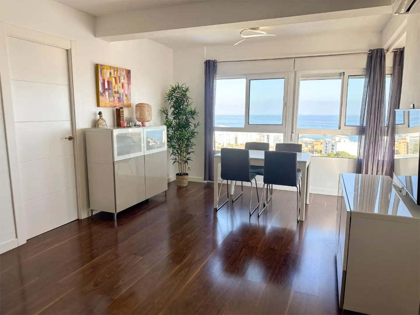 Wohnung zum Verkauf in Avenida Terramar Alto, 9, Solymar Esszimmer von Wohnung zum Verkauf in Benalmádena mit Klimaanlage, Terrasse und Schwimmbad