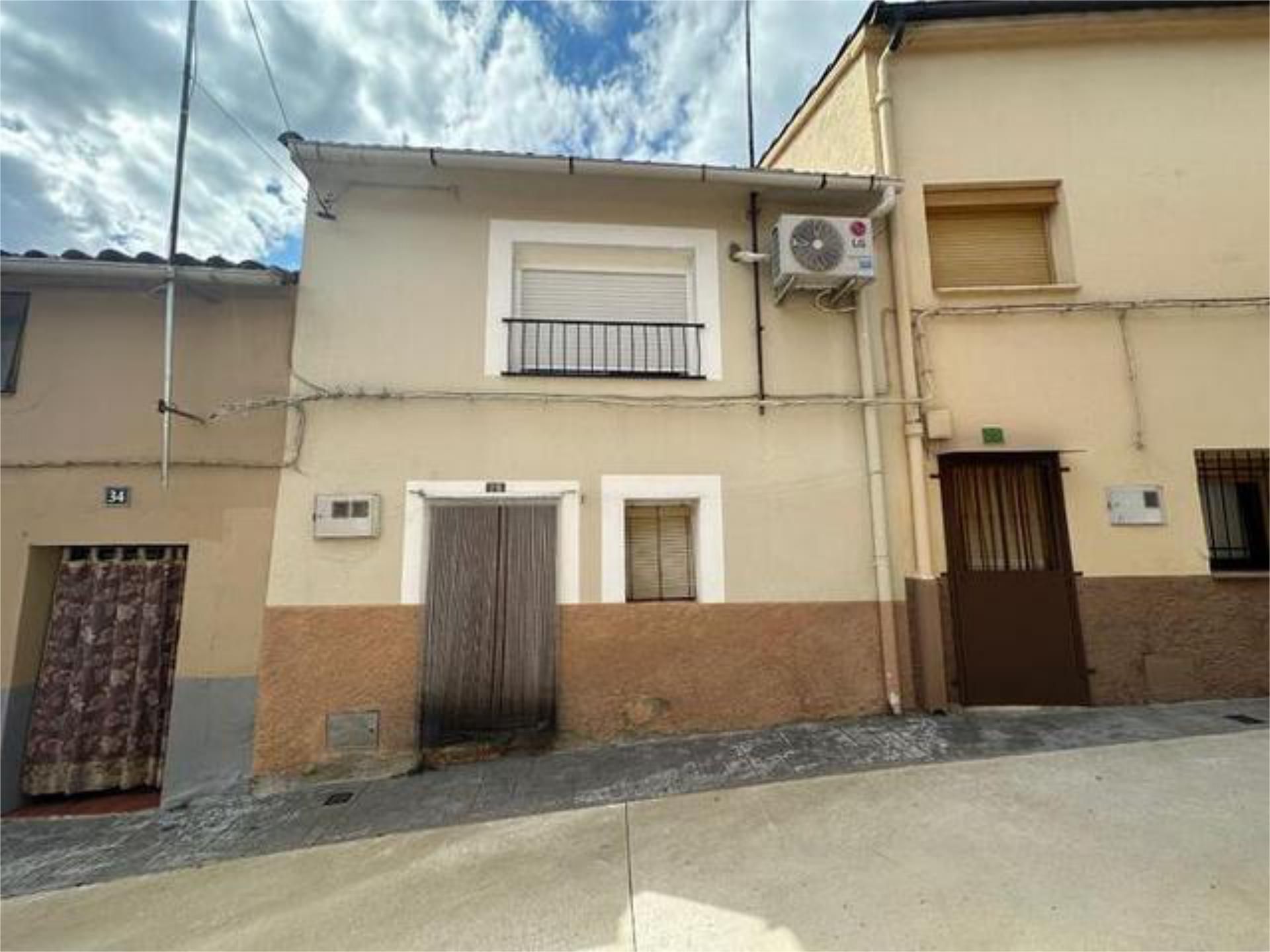 Vista exterior de Casa o xalet en venda en Villasbuenas de Gata amb Traster