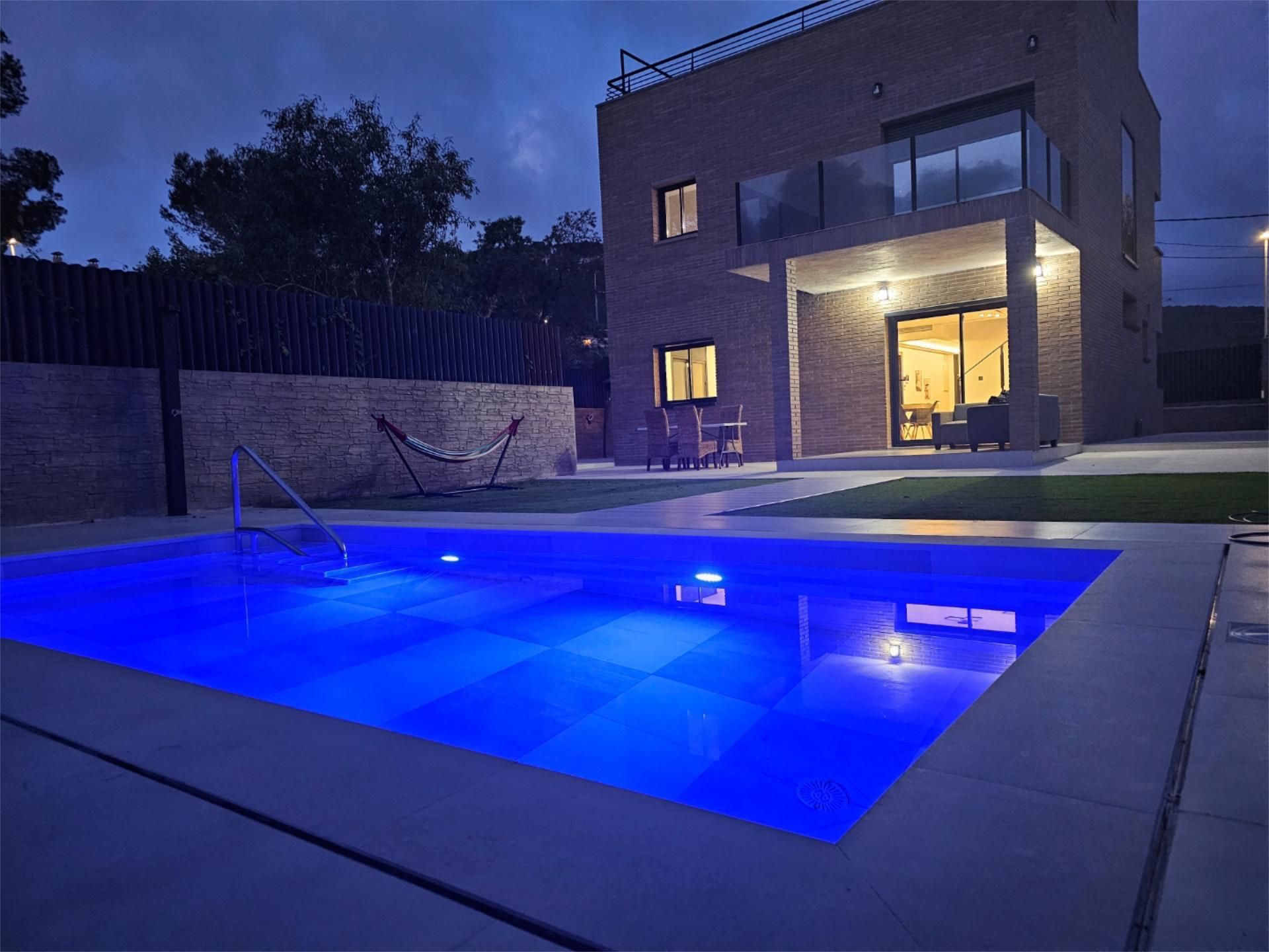 Swimming pool of House or chalet for sale in Canyelles  with Air Conditioner, Terrace and Swimming Pool