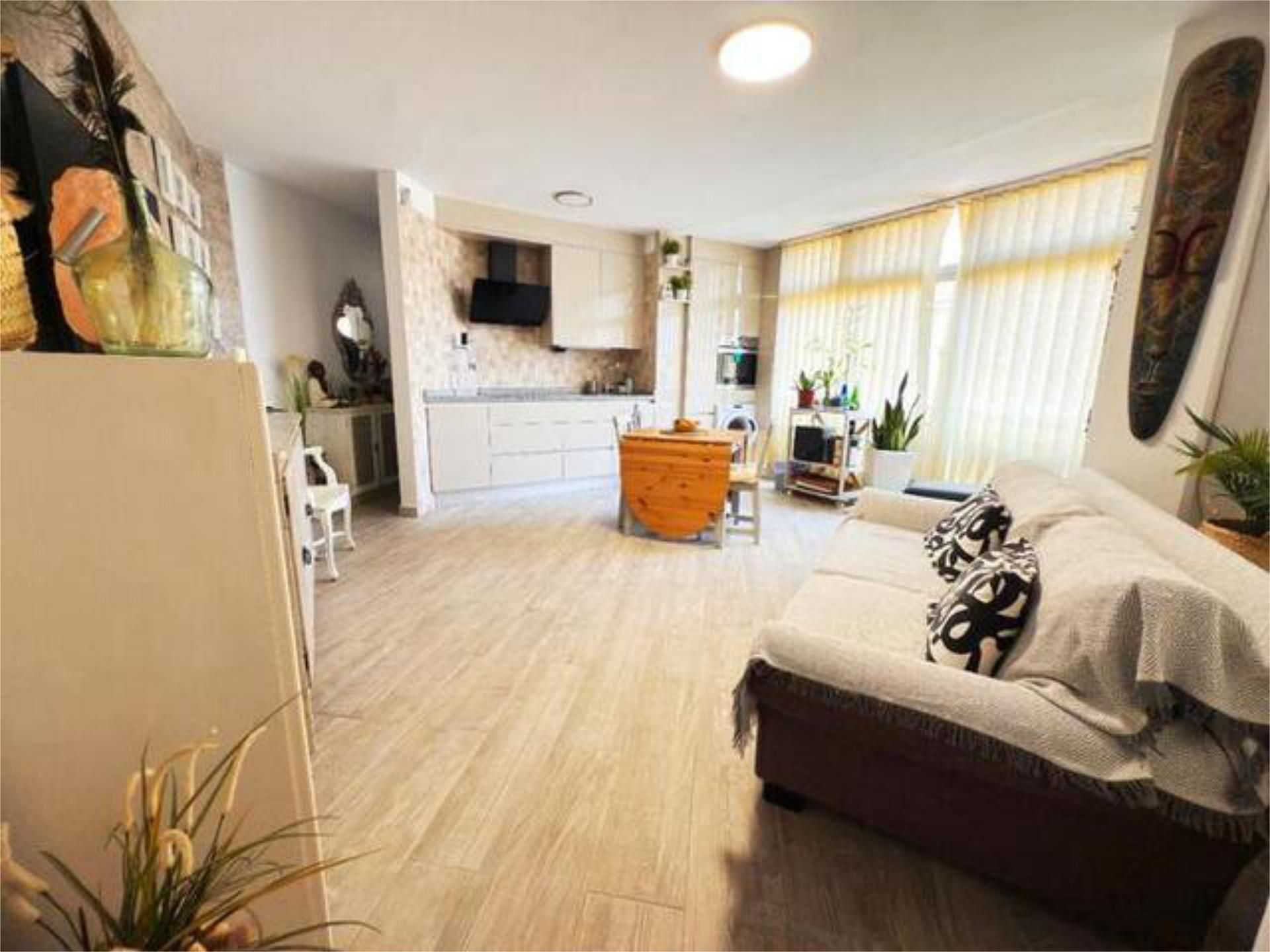 Living room of Flat for sale in Granadilla de Abona  with Terrace and Furnished