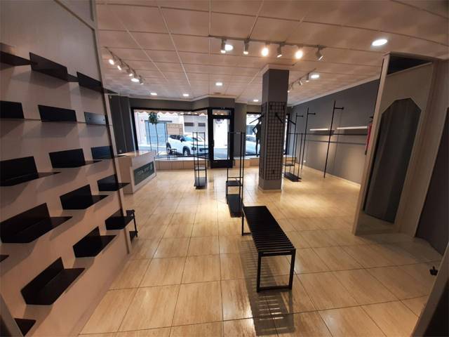 Local comercial en Alquiler en Calle Garcilaso de la Vega, 4 en Hellín