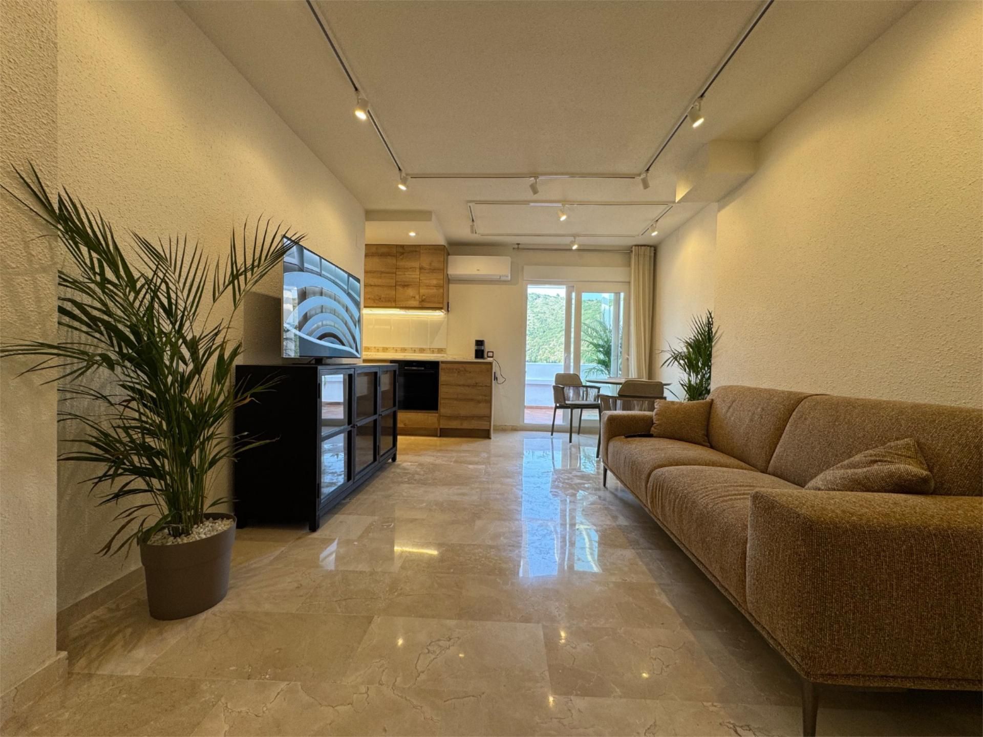 Living room of Flat for sale in Benahavís  with Air Conditioner and Terrace