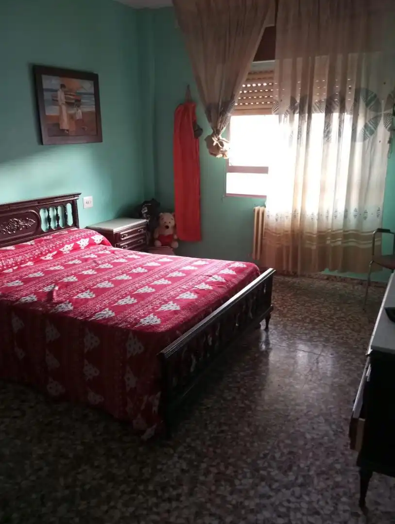 Piso en venta en Calle Nieve, 183, Quintanar del Rey Habitación de Piso en venta en Quintanar del Rey con Calefacción, Trastero y Amueblado