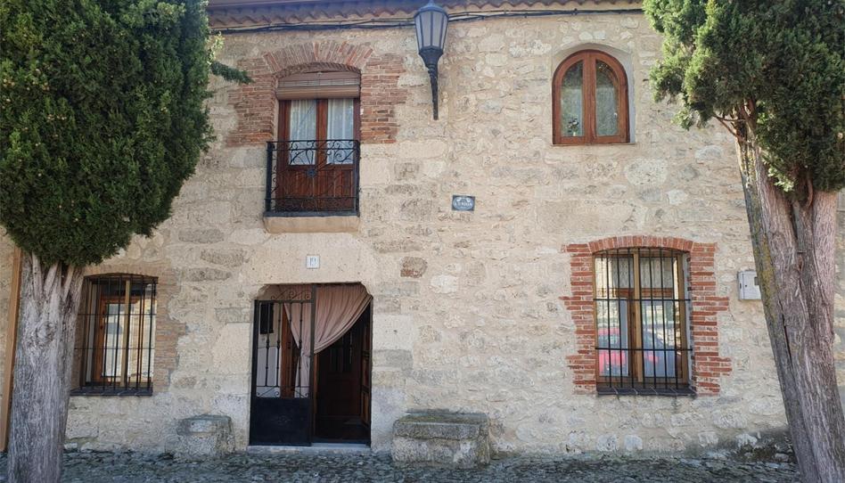 Foto 1 de Casa adosada en venda a Calle de la Iglesia, 19, Wamba, Valladolid