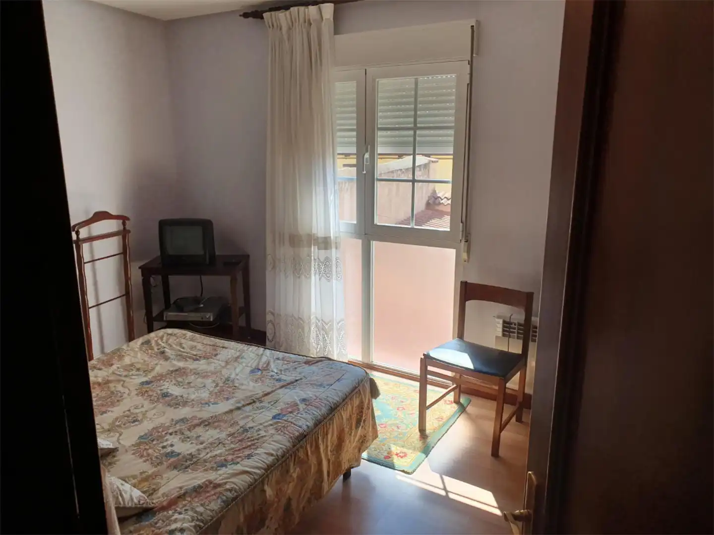 Habitación de Casa adosada en venta en Wamba con Calefacción, Jardín privado y Parquet