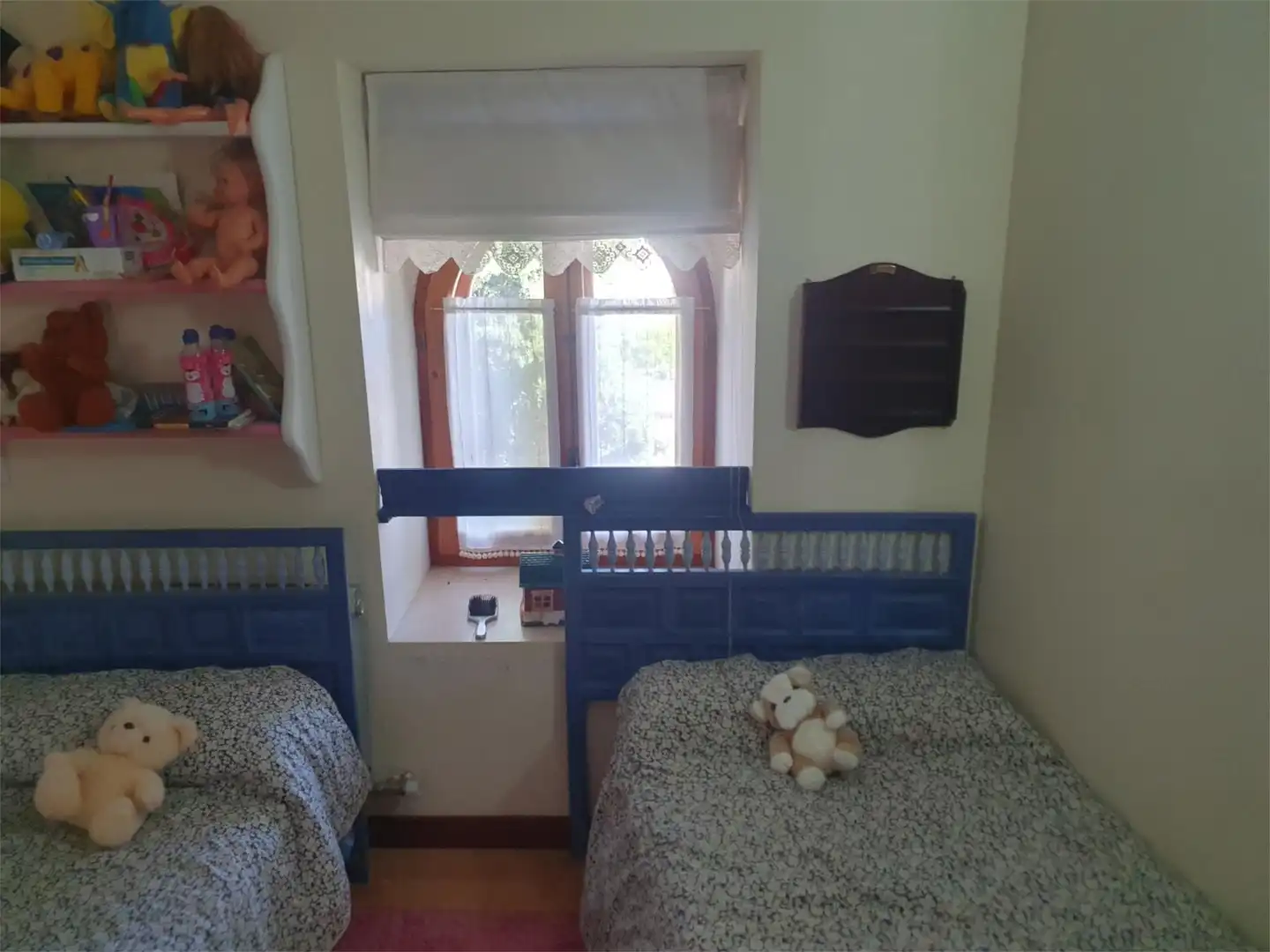 Habitación de Casa adosada en venta en Wamba con Calefacción, Jardín privado y Parquet