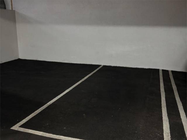 Garaje en Venta en Avenida de la Grandiella, 4 en La Magdalena