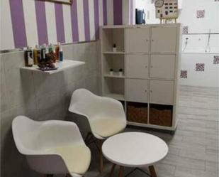 Premises to rent in Cabra  with Air Conditioner
