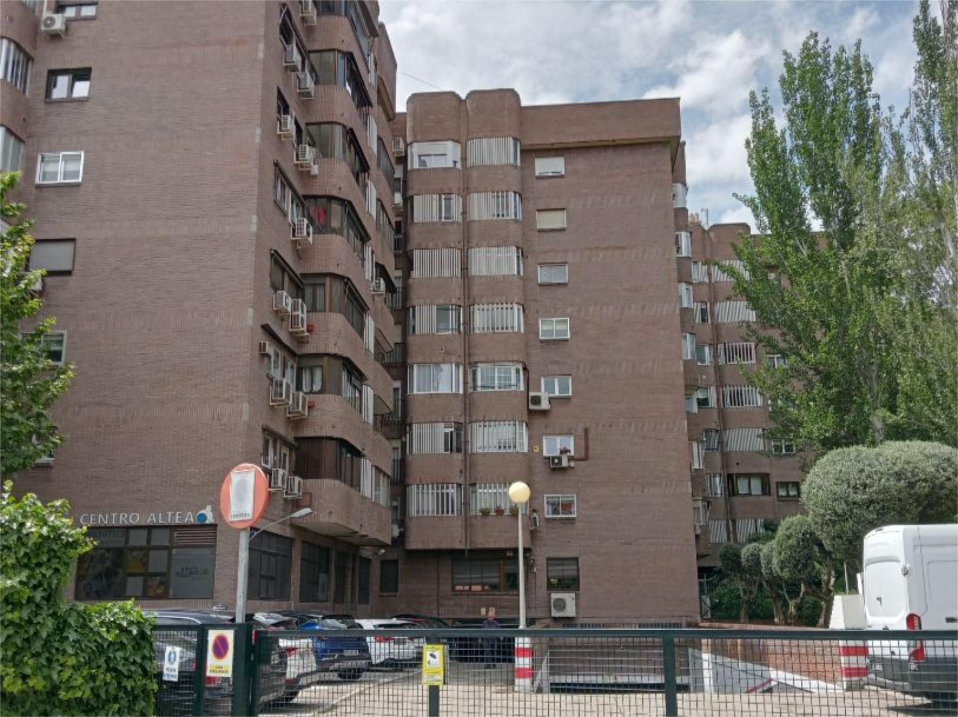 Exterior view of Garage for sale in  Madrid Capital